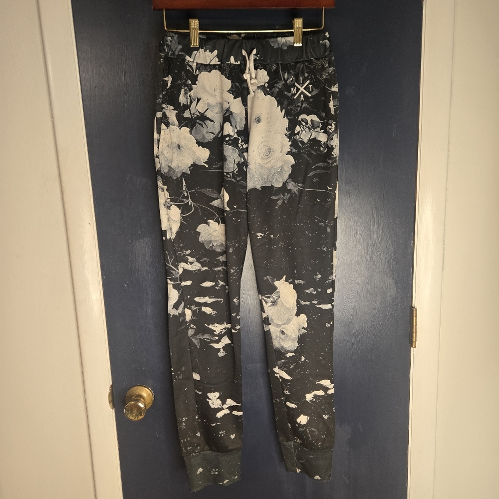 Into The AM Floral Joggers